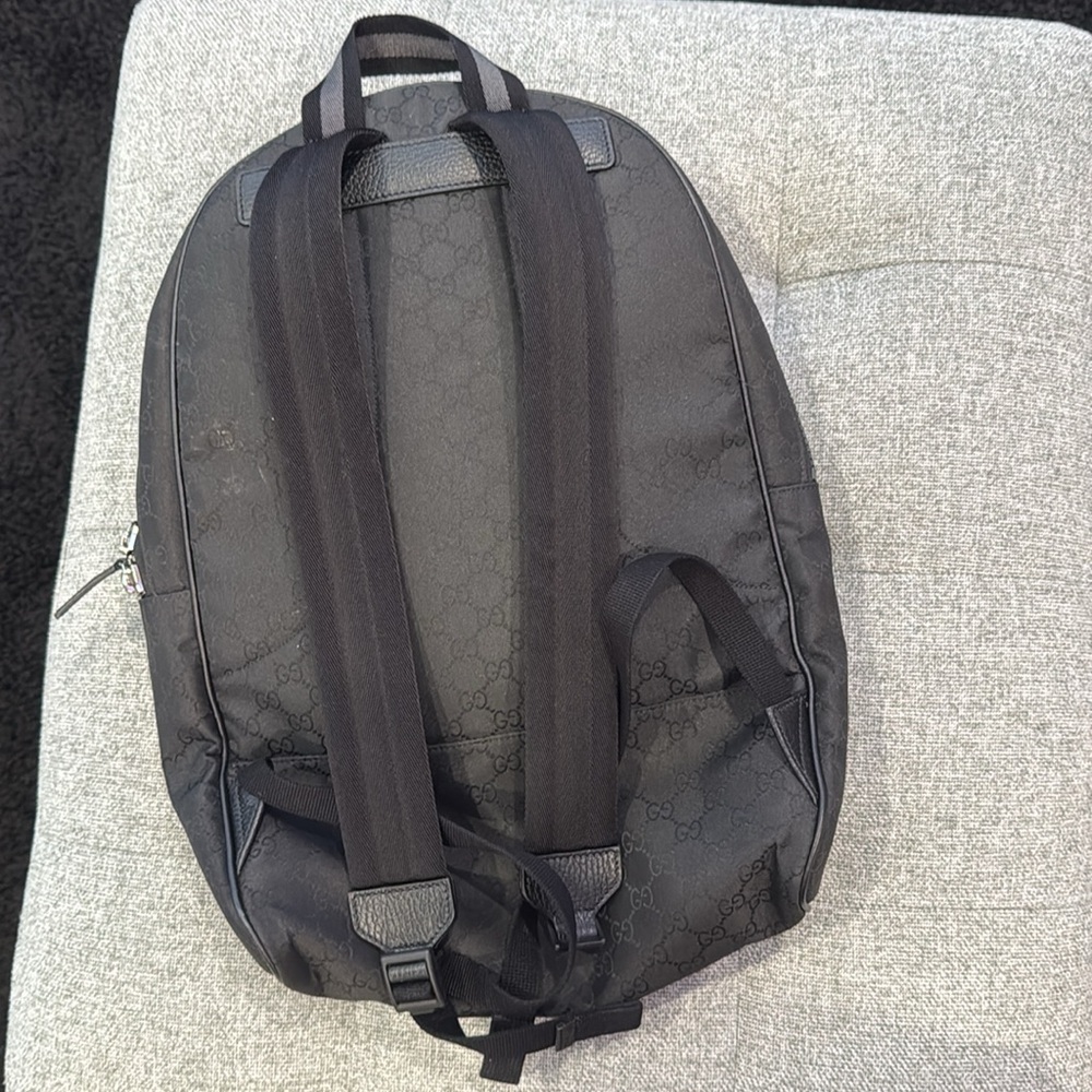 Authentic Men Gucci Backpack - Picture 2 of 4